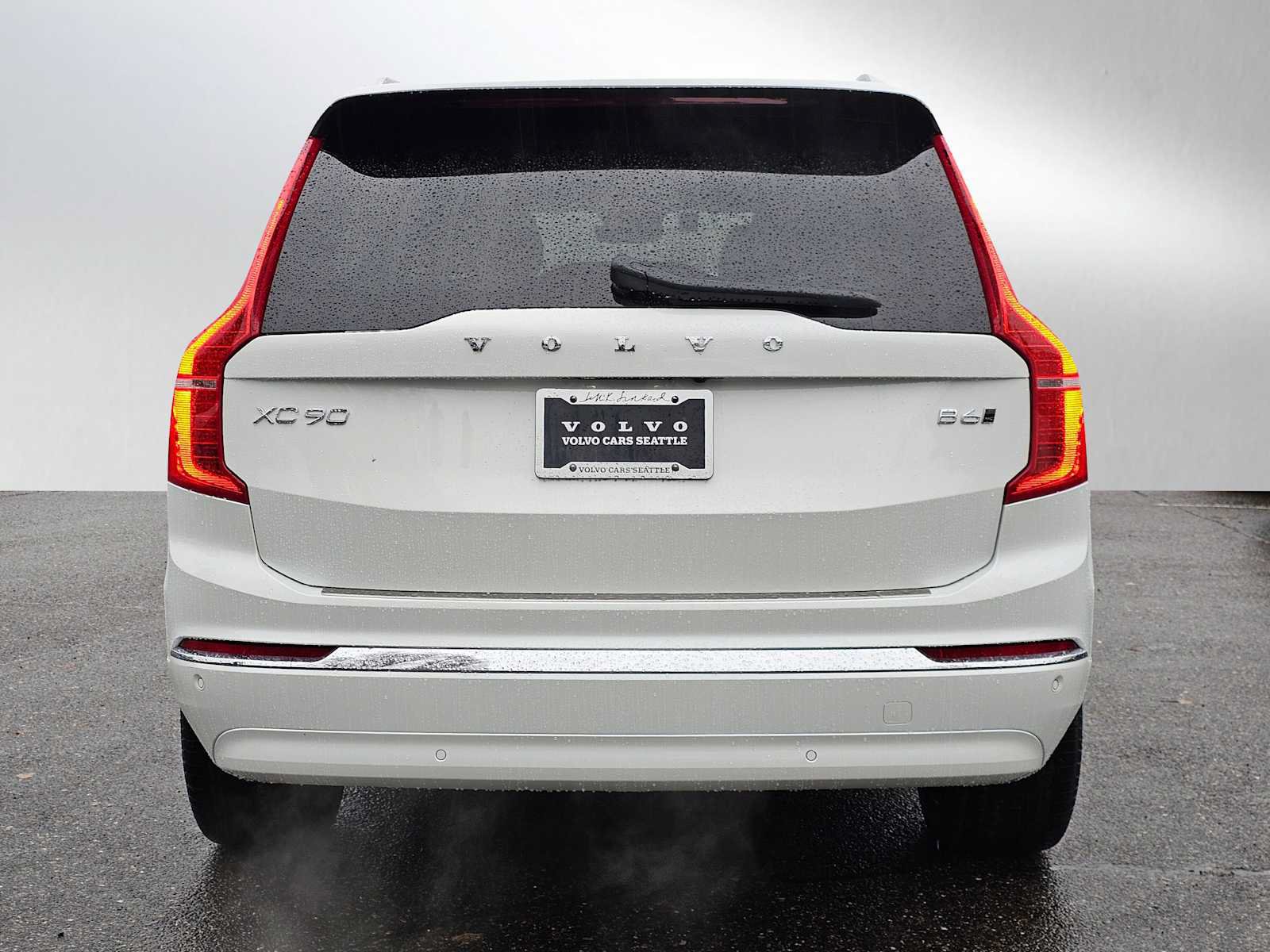 New 2025 Volvo XC90 B6 Plus w/ Protection Package Premier AWD/4WD image 6