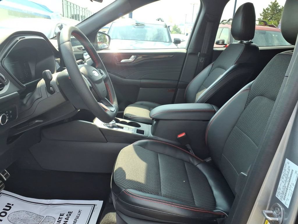 Certified 2023 Ford Escape ST-Line w/ Tech Pack #1 AWD/4WD image 12