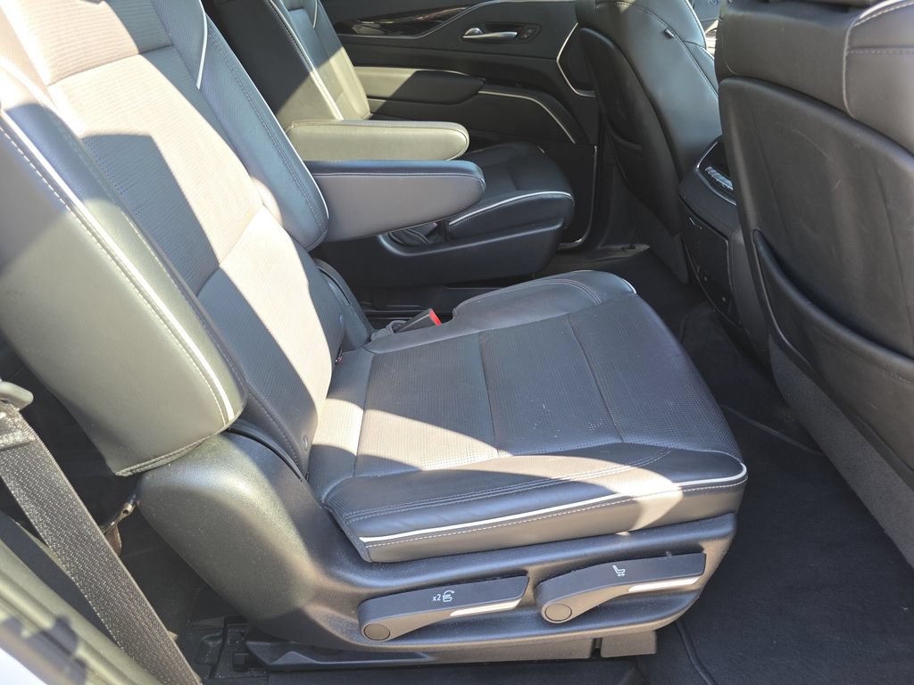 Used 2023 Cadillac Escalade Sport w/ Touring Package AWD/4WD image 21