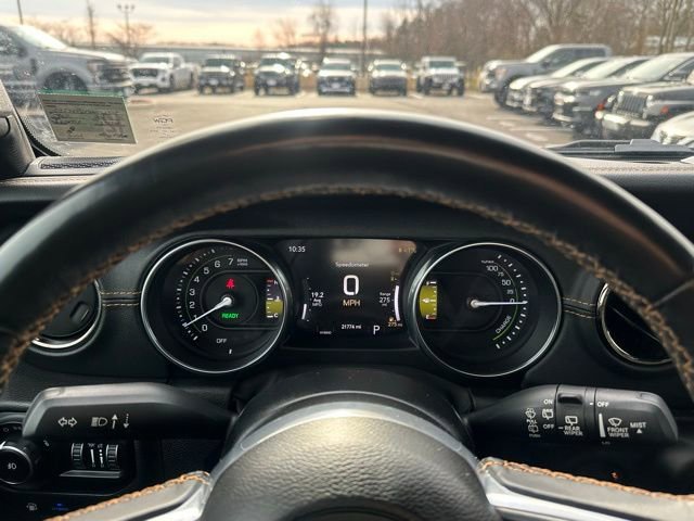 Used 2022 Jeep Wrangler Unlimited Sahara image 24