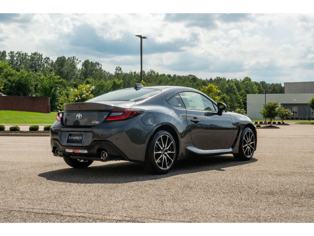 New 2026 Toyota GR86 RWD image 5