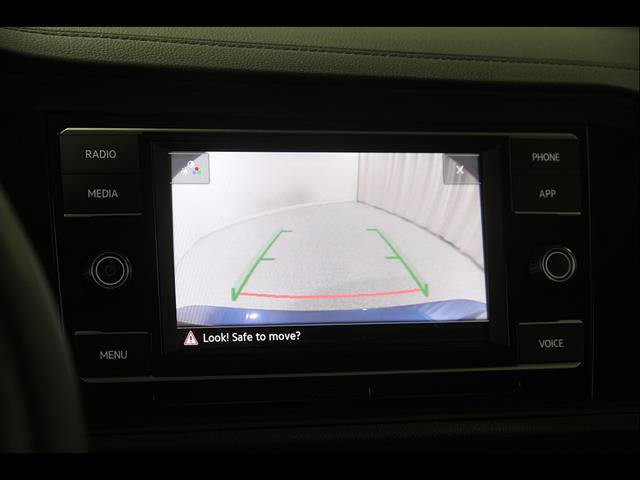 Certified 2024 Volkswagen Jetta SE w/ Panoramic Sunroof Package FWD image 12