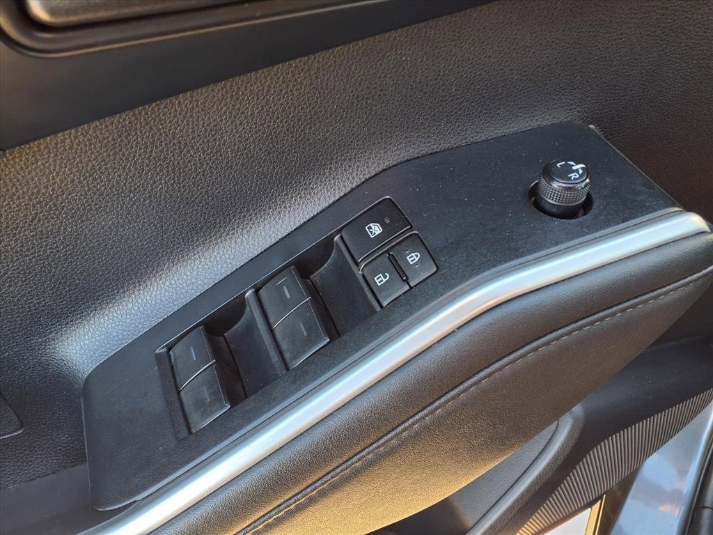 Used 2023 Toyota Highlander LE image 20