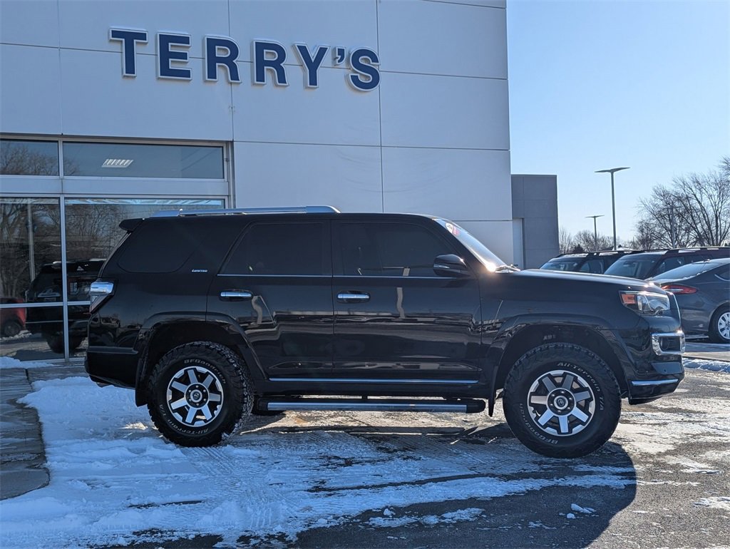 Used 2016 Toyota 4Runner Limited image 2