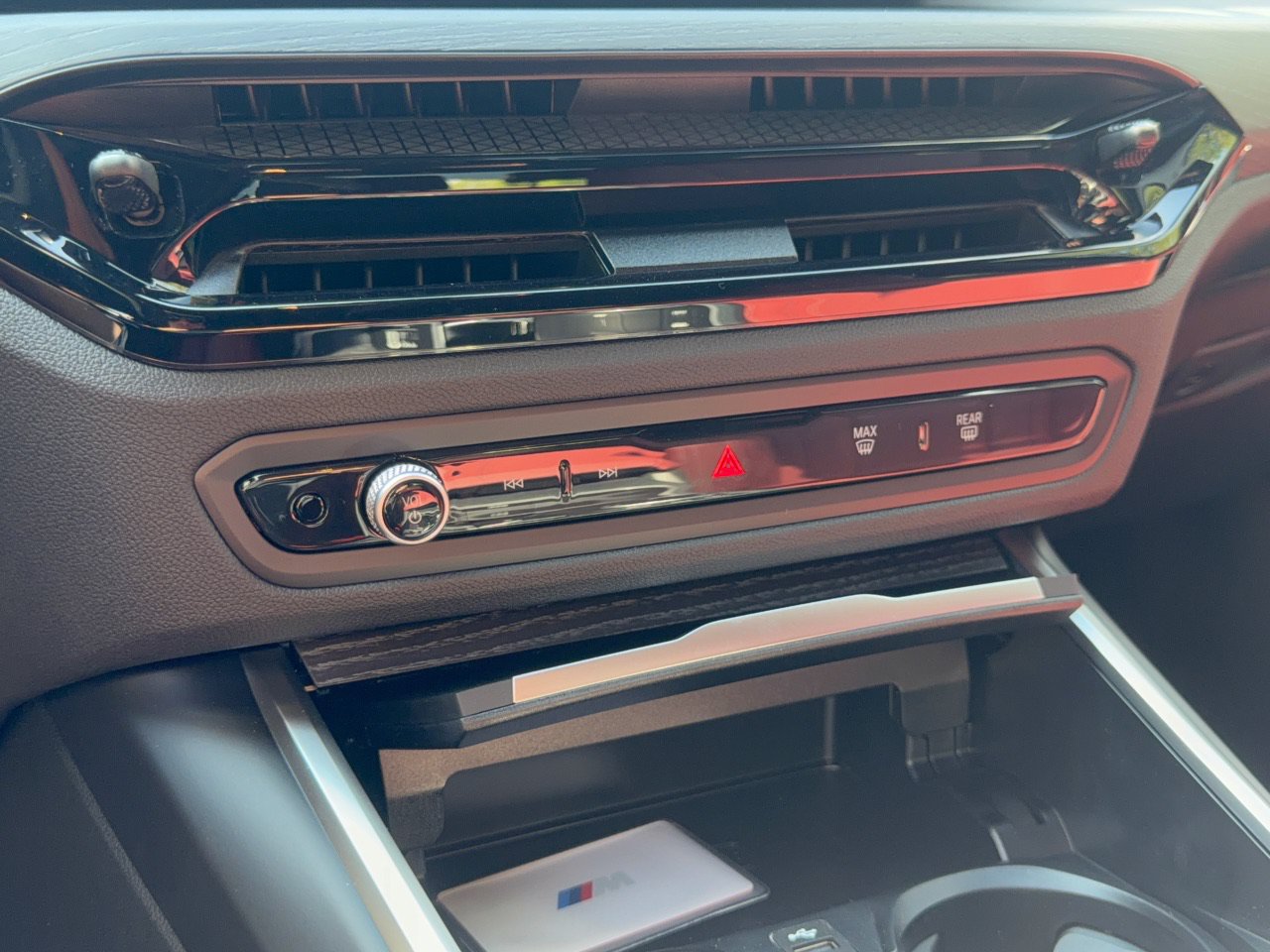 New 2026 BMW 330i xDrive Sedan w/ M Sport Package AWD/4WD image 22