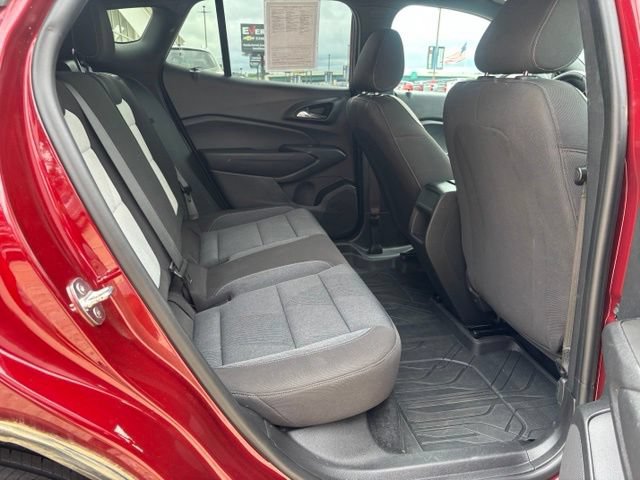 Used 2024 Chevrolet Trax RS w/ Driver Confidence Package FWD image 14
