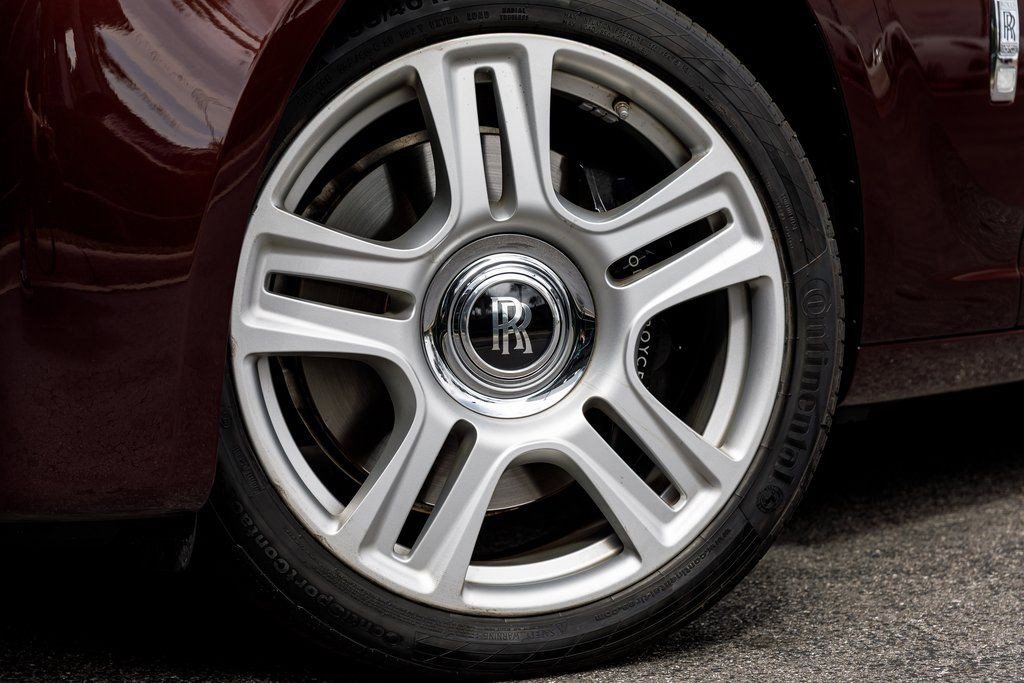 Used 2016 Rolls-Royce Ghost image 9