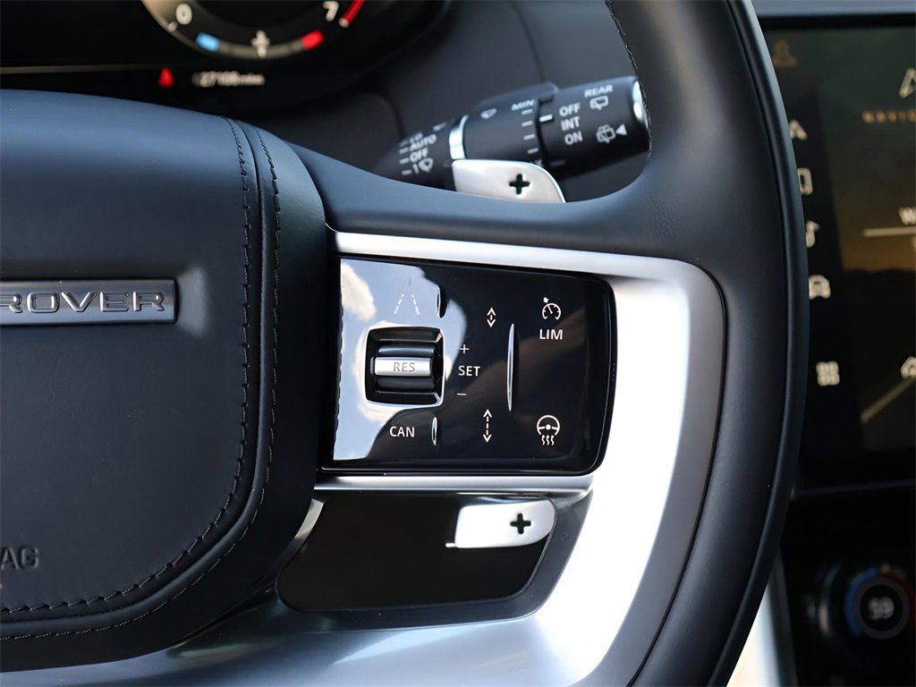 Used 2023 Land Rover Range Rover SV image 32