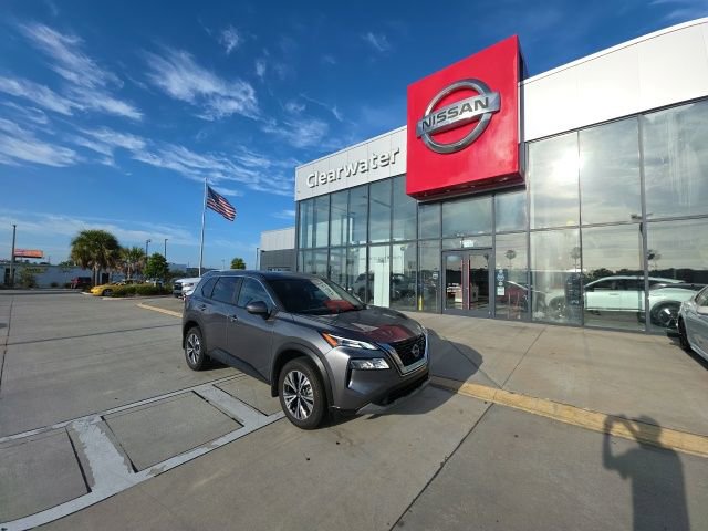 Used 2023 Nissan Rogue SV image 1