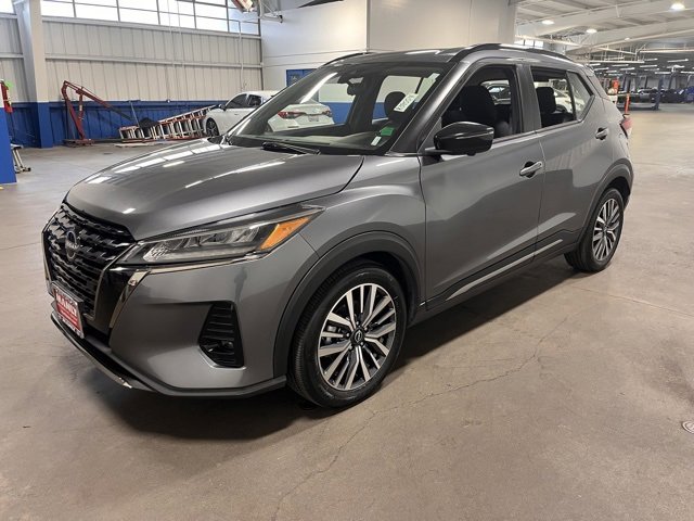 Used 2024 Nissan Kicks SR image 7