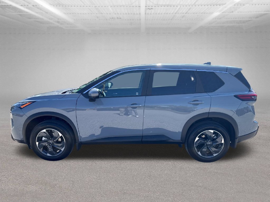 Certified 2026 Nissan Rogue SV AWD/4WD image 2