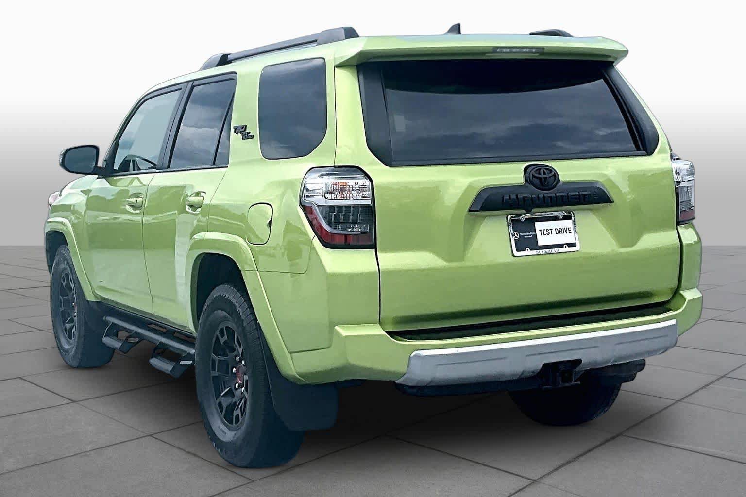 Used 2023 Toyota 4Runner TRD Off-Road Premium w/ Off Road Premium Plus Package AWD/4WD image 11