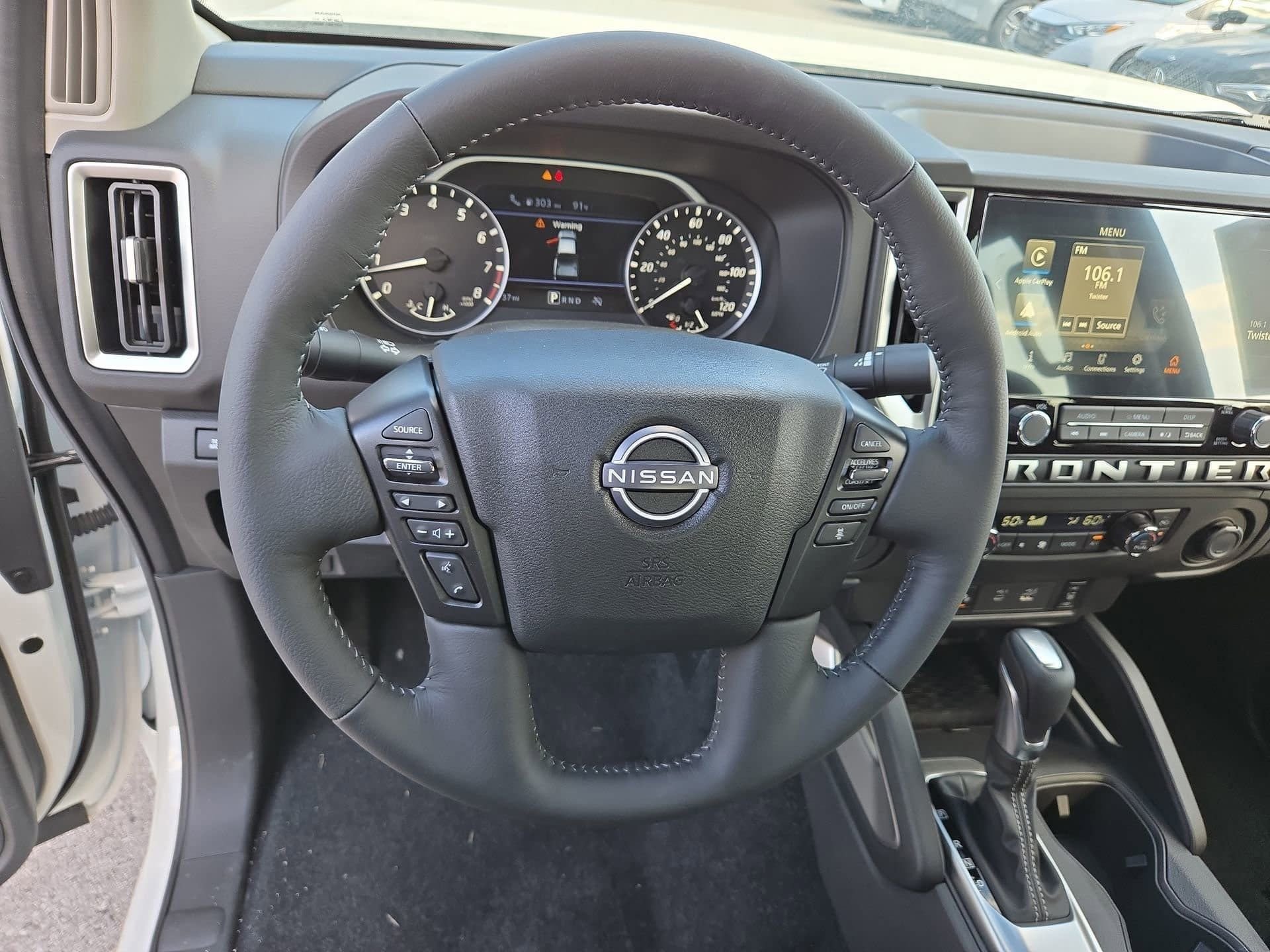 New 2025 Nissan Frontier SV w/ SV Convenience Package RWD image 33
