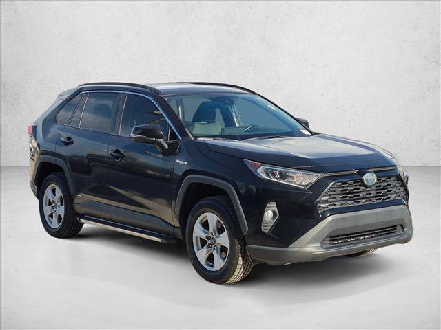 Used 2020 Toyota RAV4 XLE w/ Convenience Package AWD/4WD image 3