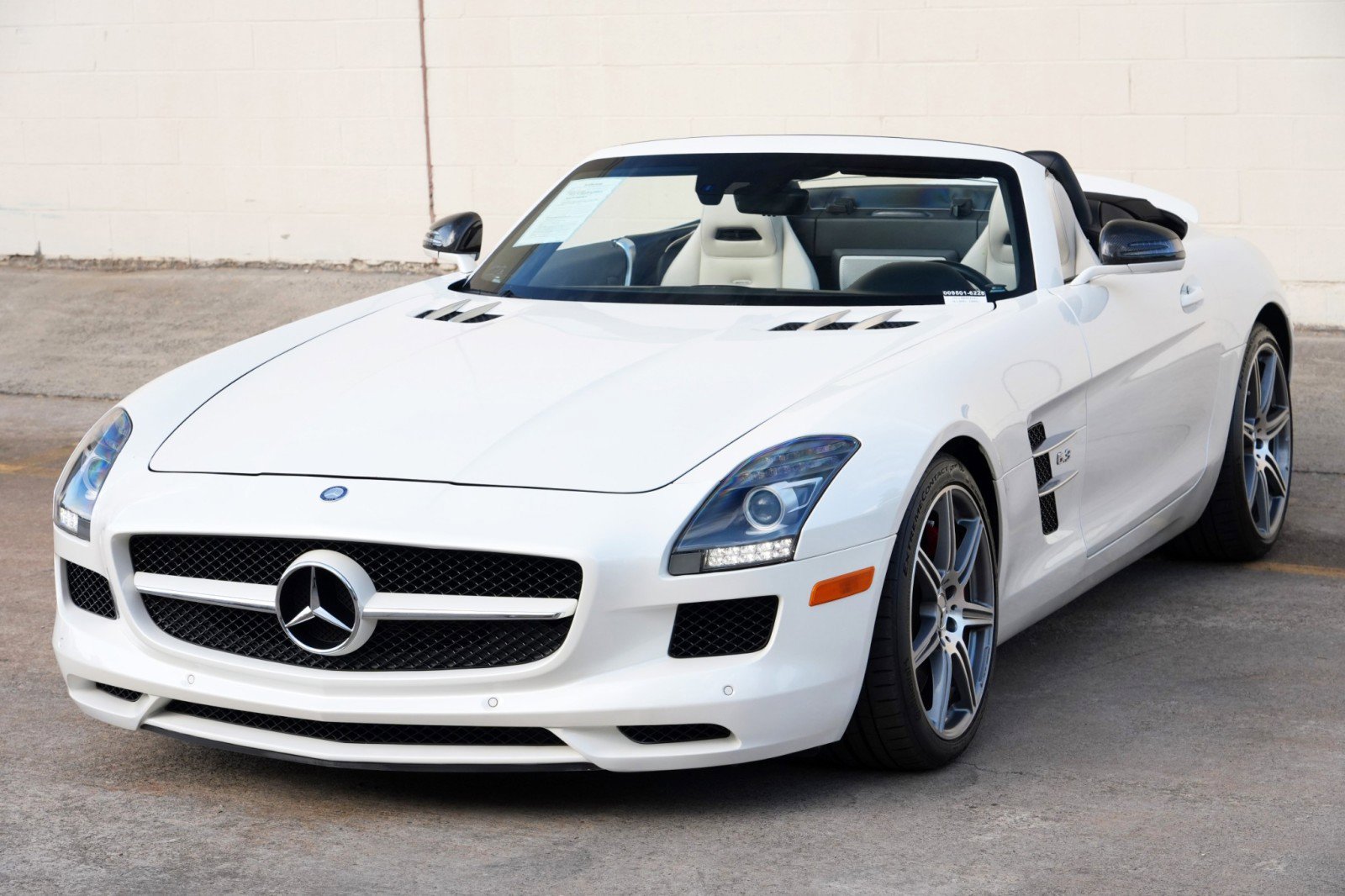 Used 2012 Mercedes-Benz SLS AMG Roadster image 40