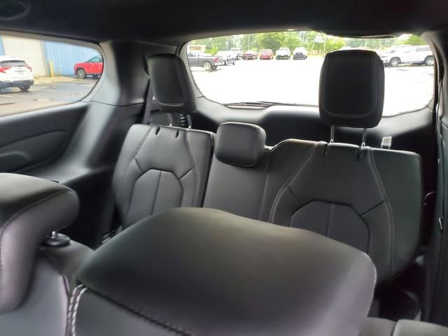New 2026 Chrysler Pacifica Select image 27