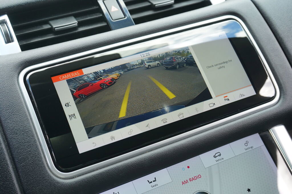 Used 2018 Land Rover Range Rover Sport SE AWD/4WD image 22