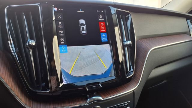 Certified 2023 Volvo XC60 B5 Plus image 22