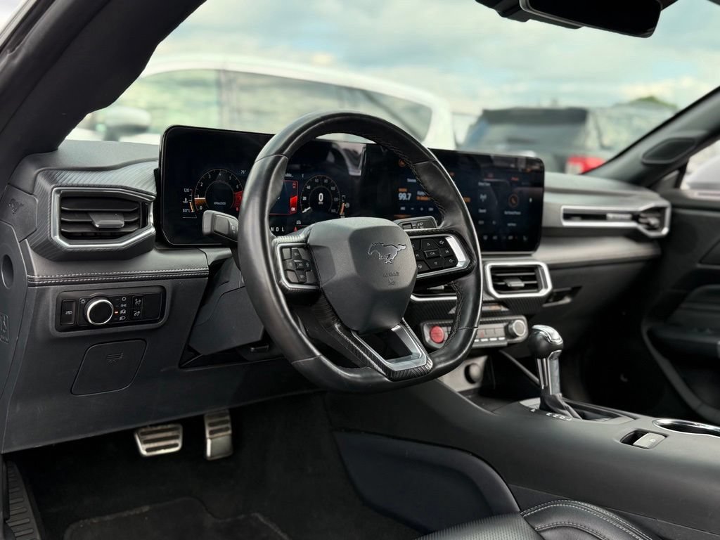 Used 2025 Ford Mustang Premium RWD image 14