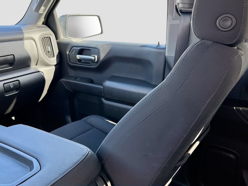 Used 2024 Chevrolet Silverado 1500 Custom Trail Boss w/ LPO, Dark Essentials Package AWD/4WD image 21