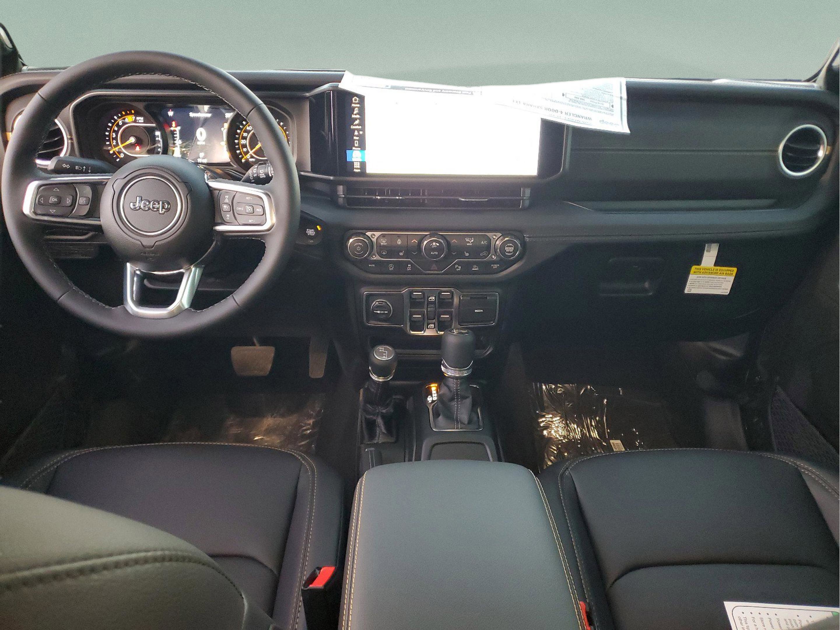 New 2026 Jeep Wrangler Unlimited Sahara w/ Safety Group AWD/4WD image 8