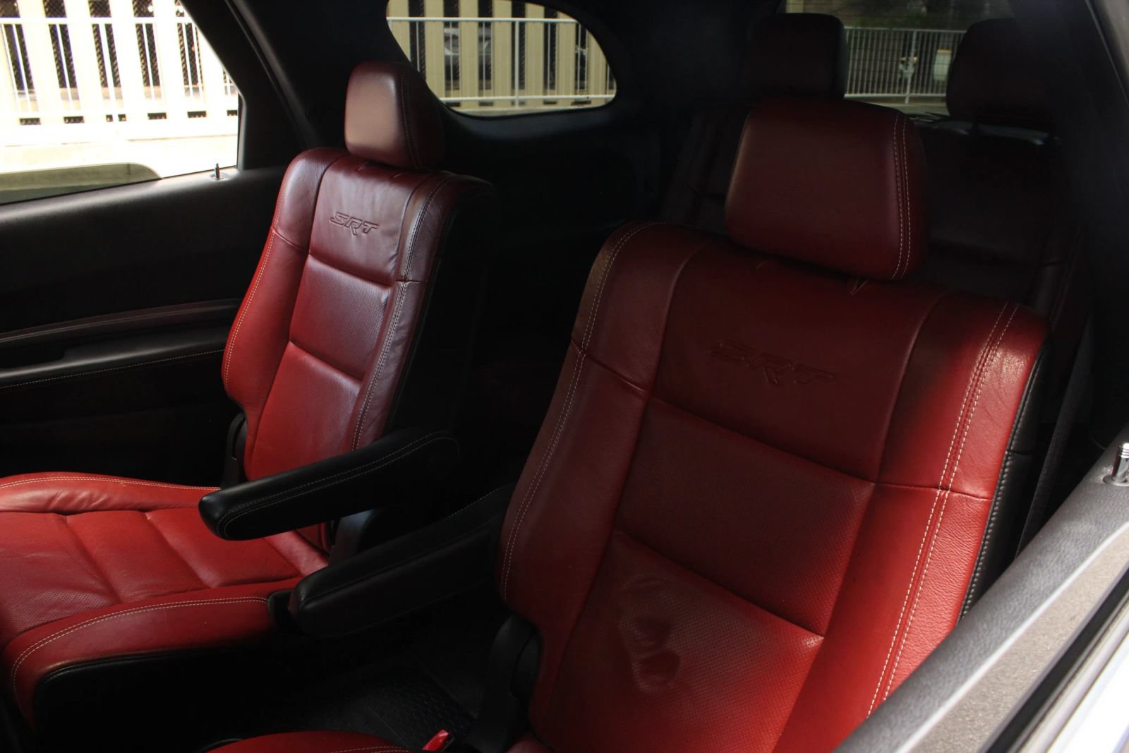 Used 2018 Dodge Durango SRT w/ Technology Group AWD/4WD image 18
