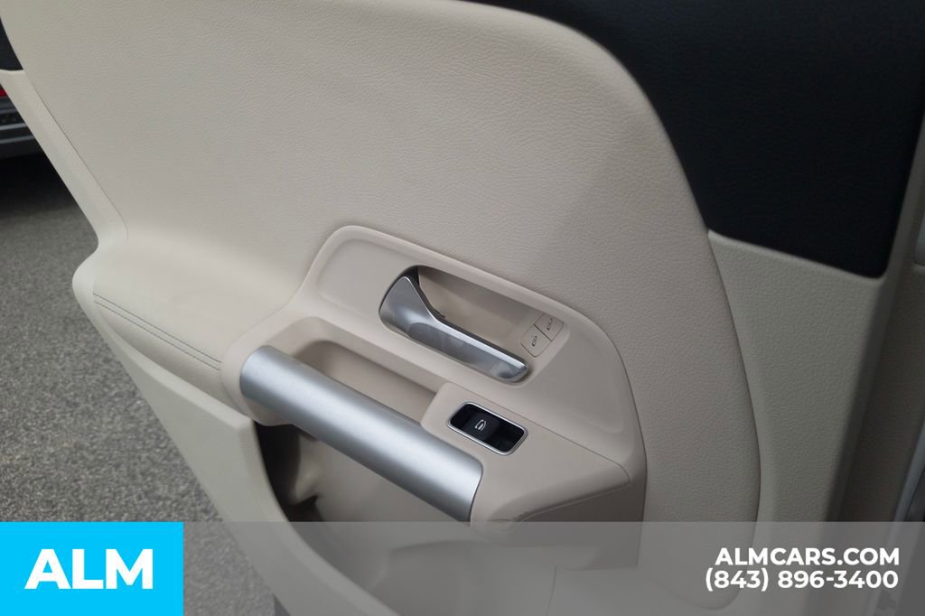 Used 2025 Mercedes-Benz GLA 250 4MATIC image 22