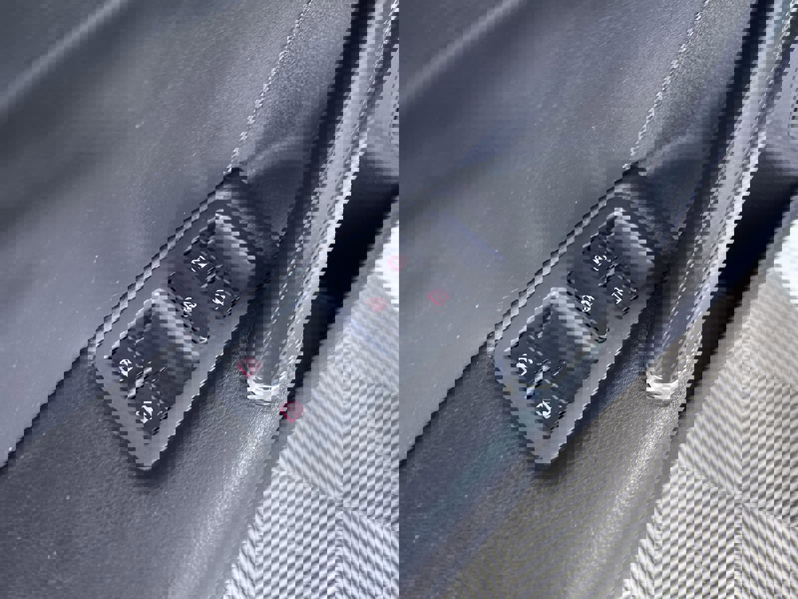 Used 2020 Volkswagen Passat 2.0T R-Line image 14