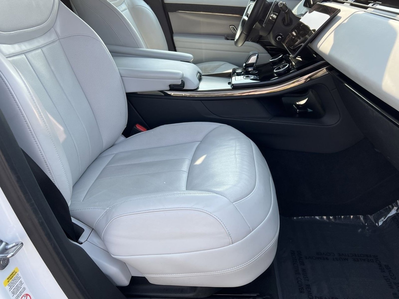 Used 2023 Land Rover Range Rover Sport SE image 26