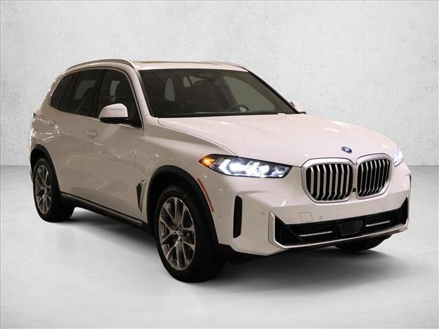 Used 2026 BMW X5 xDrive50e AWD/4WD image 6