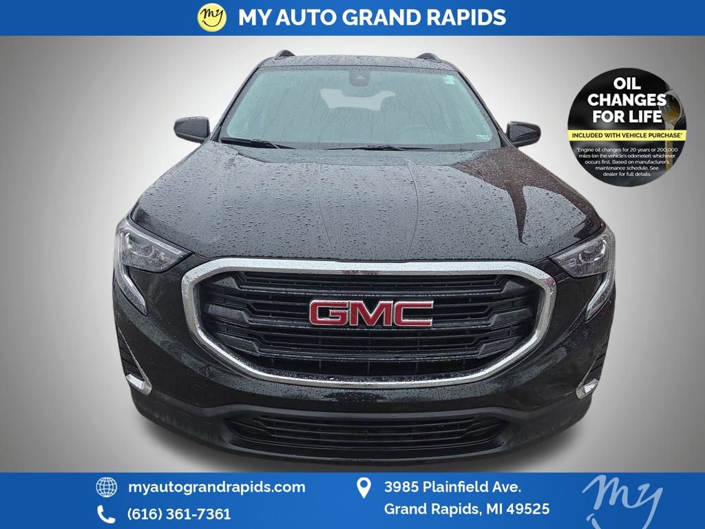 Used 2021 GMC Terrain SLE w/ Driver Convenience Package image 4