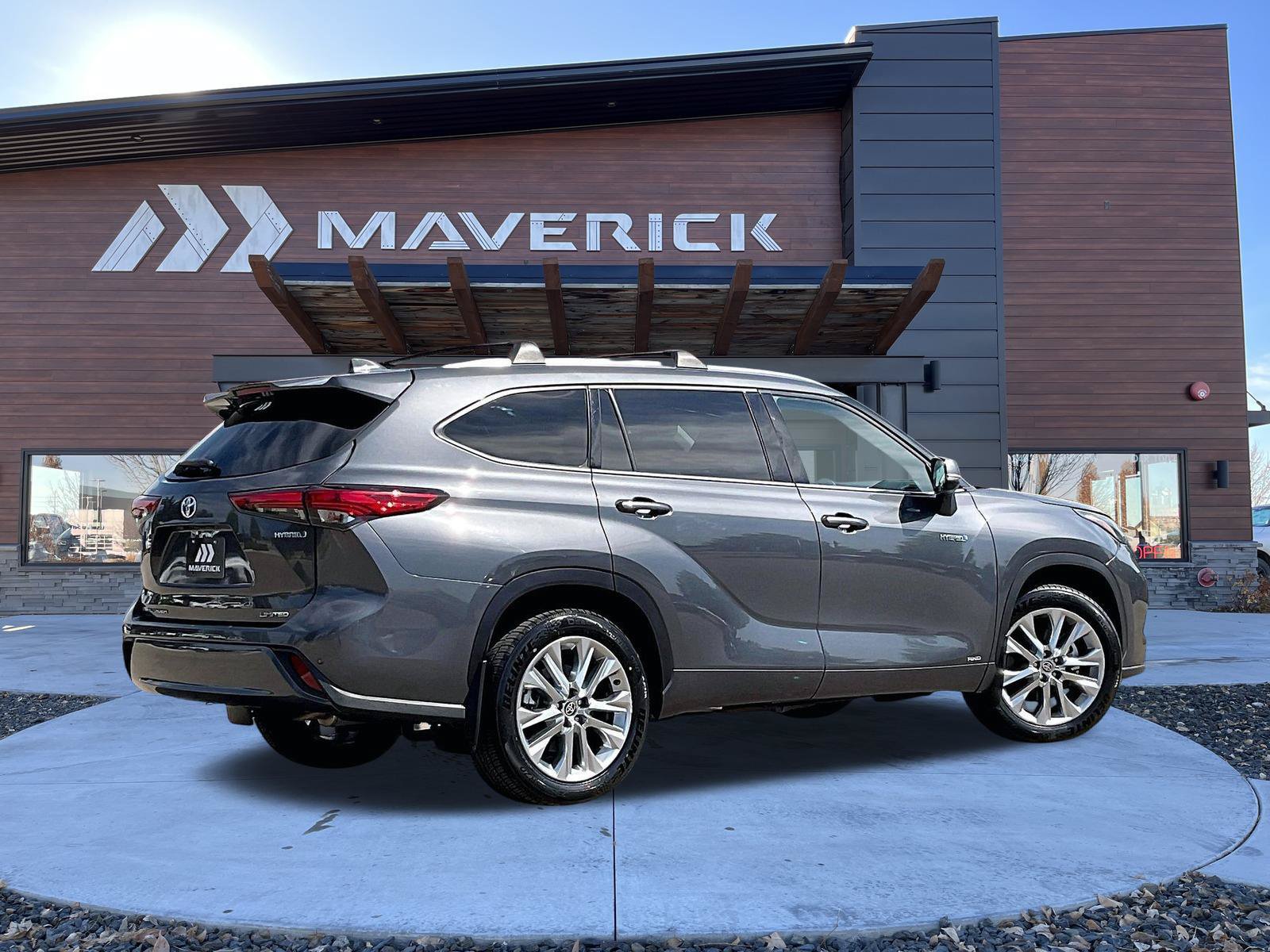 Used 2021 Toyota Highlander Limited AWD/4WD image 5