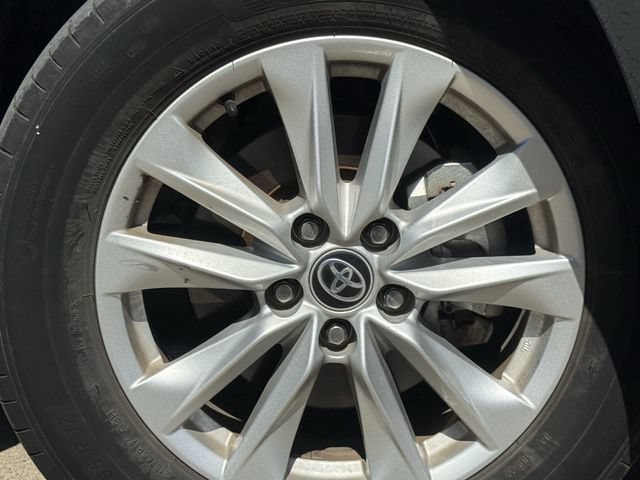 Used 2023 Toyota Corolla Cross LE FWD image 10