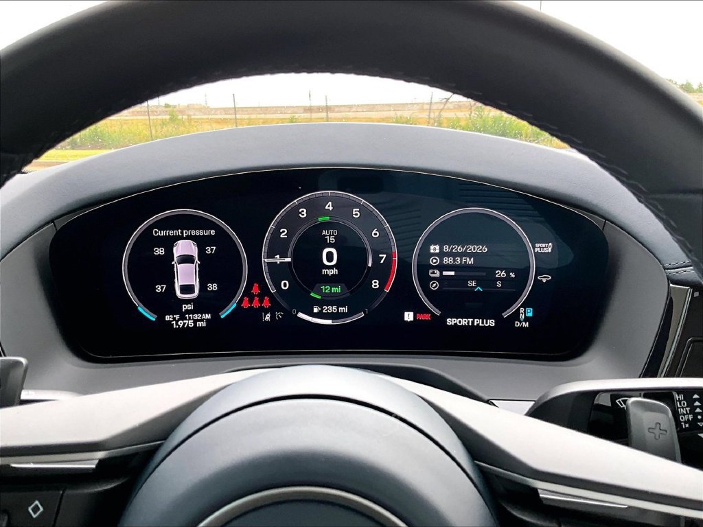 Used 2026 Porsche Panamera 4 E-Hybrid AWD/4WD image 25