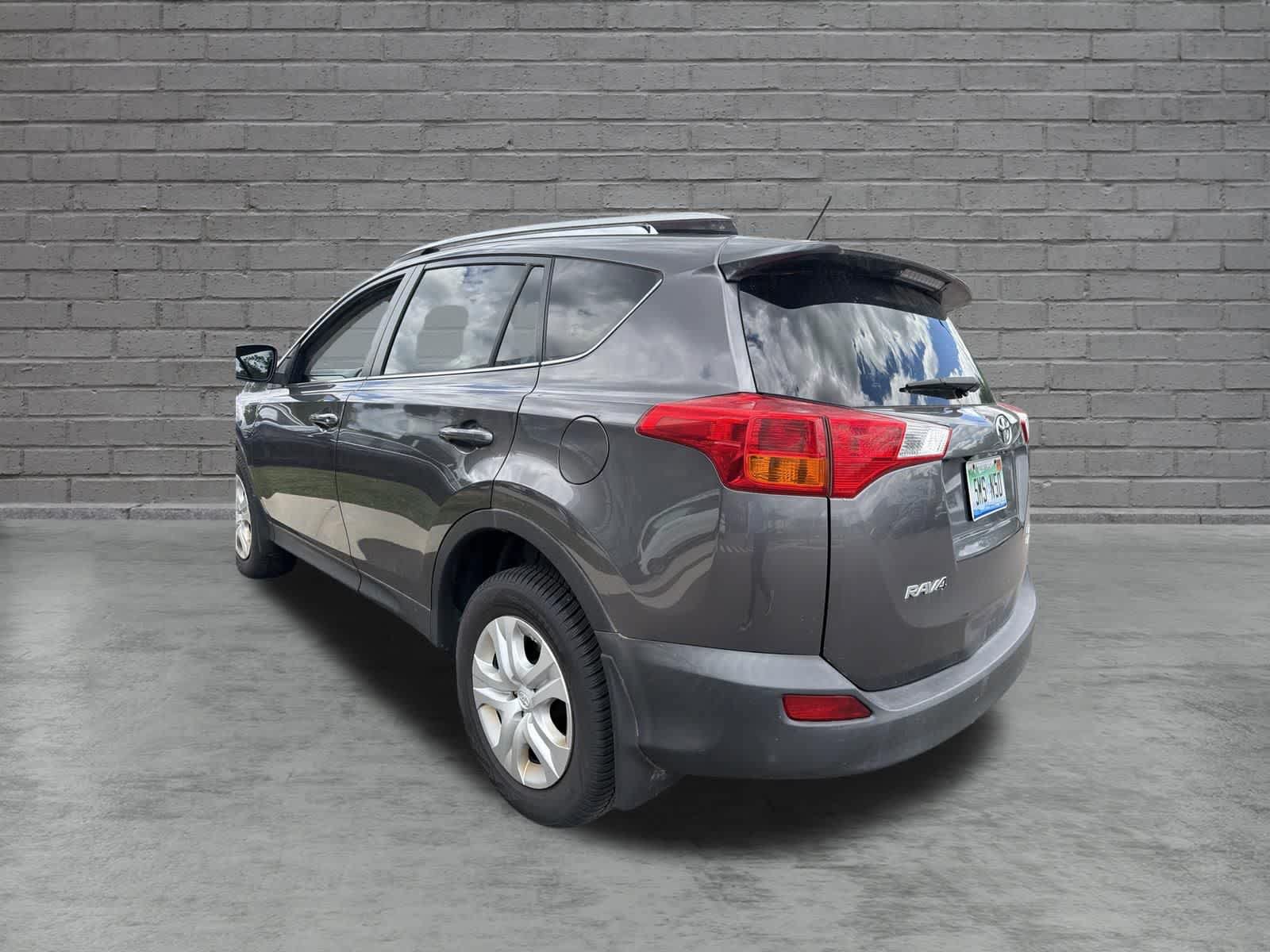 Used 2013 Toyota RAV4 LE AWD/4WD image 13