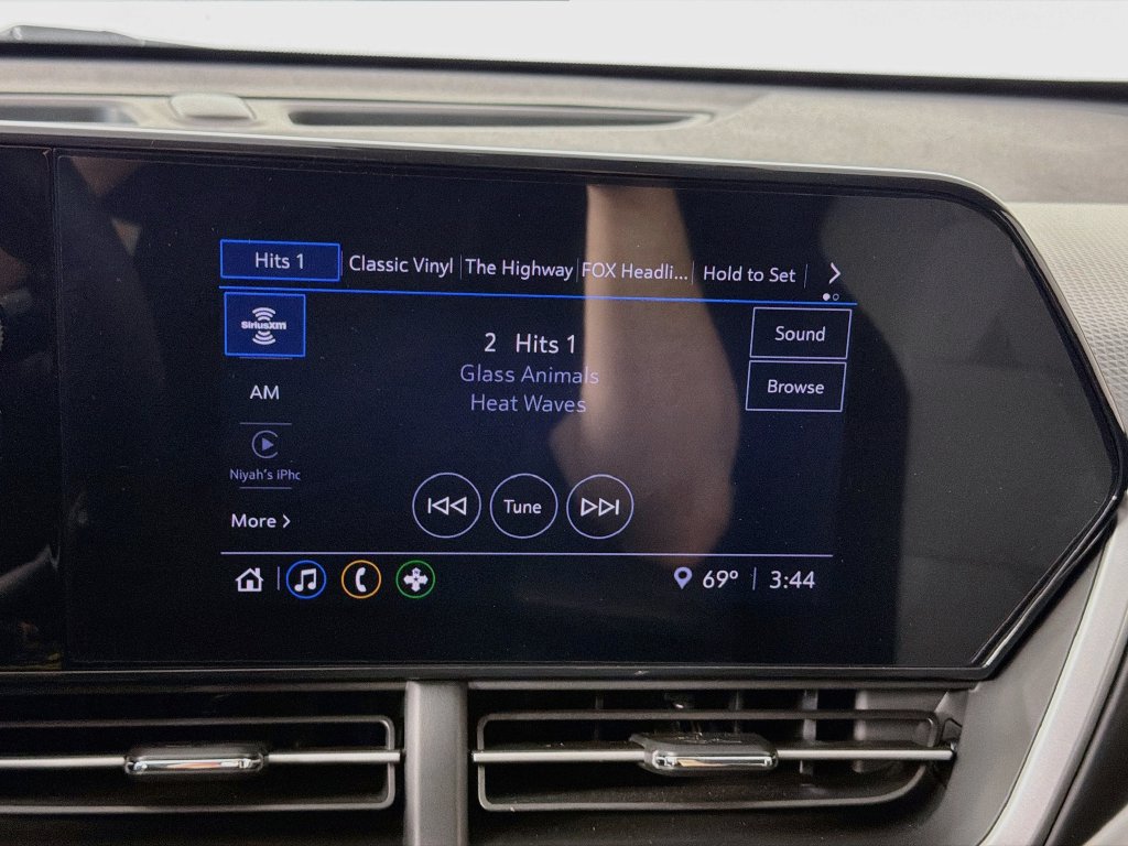 Used 2024 Chevrolet Trax LS FWD image 14