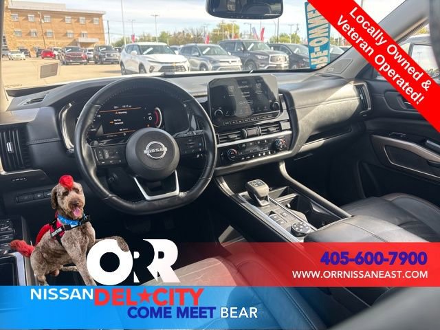 Used 2022 Nissan Pathfinder Platinum w/ Cargo Package image 15