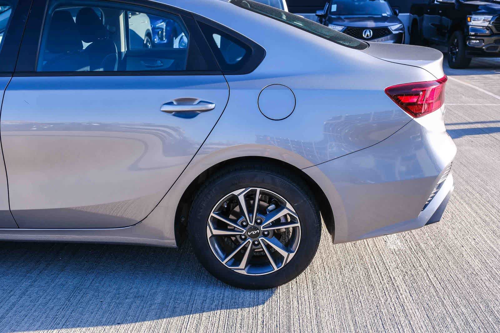 Used 2024 Kia Forte LXS FWD image 8