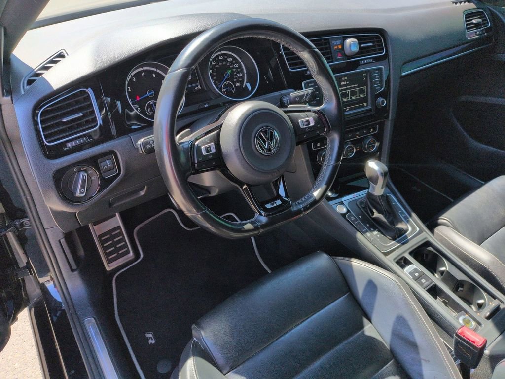 Used 2017 Volkswagen Golf R 4-Door image 9