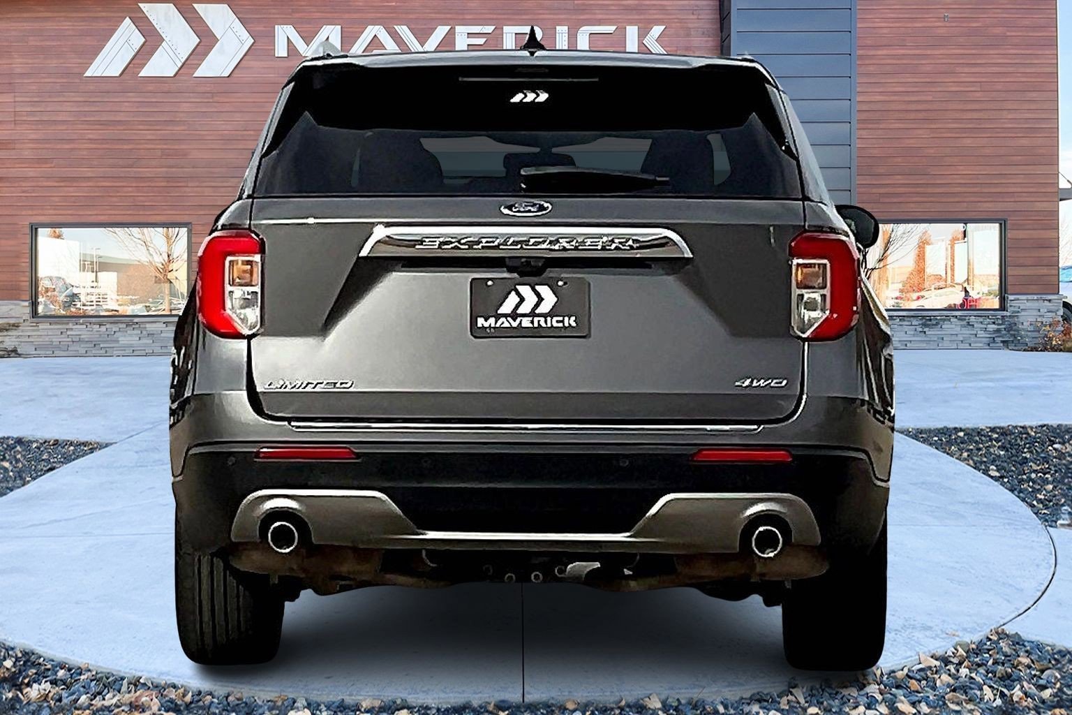 Used 2023 Ford Explorer Limited image 6