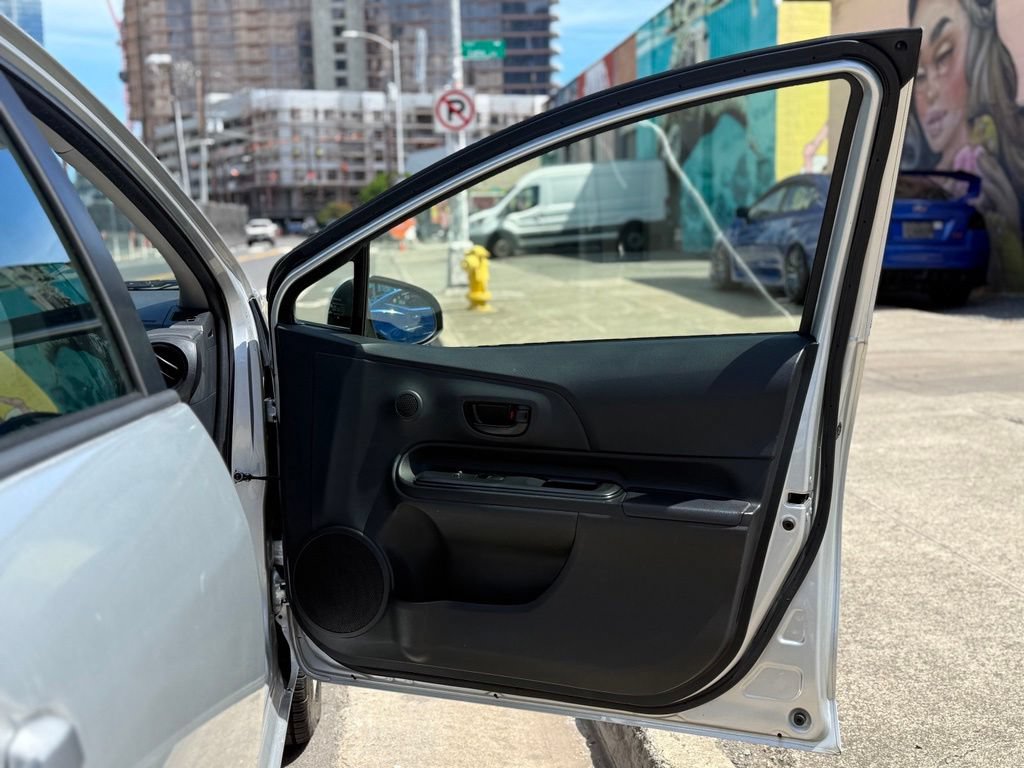 Used 2015 Toyota Prius C Four FWD image 10