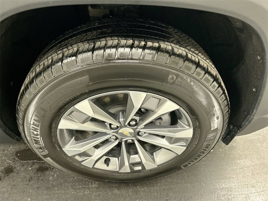 New 2026 Chevrolet Equinox LT w/ Convenience Package II AWD/4WD image 7