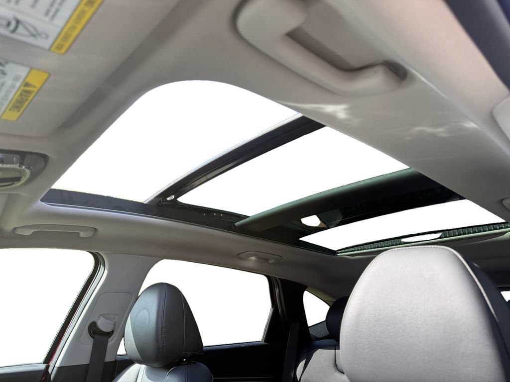 Certified 2023 Hyundai Tucson Limited AWD/4WD image 12