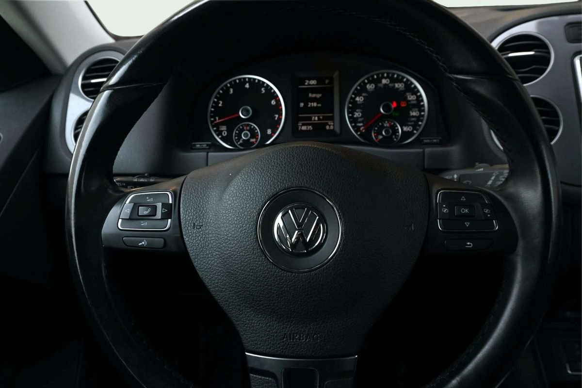Used 2017 Volkswagen Tiguan Limited w/ Premium Package AWD/4WD image 22