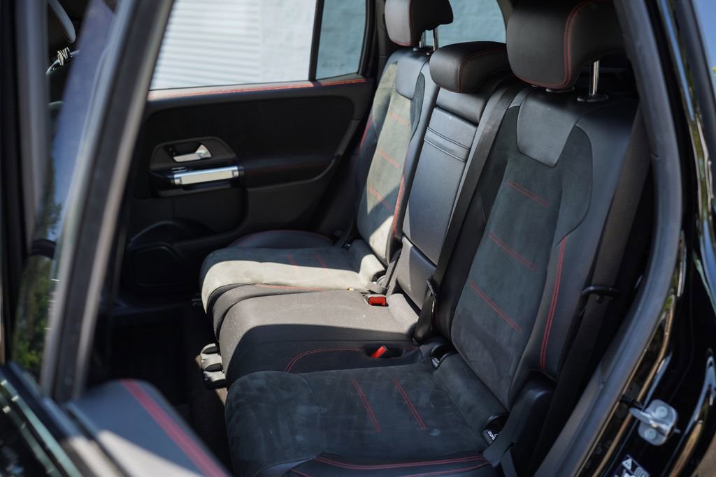 Used 2023 Mercedes-Benz GLB 250 image 23