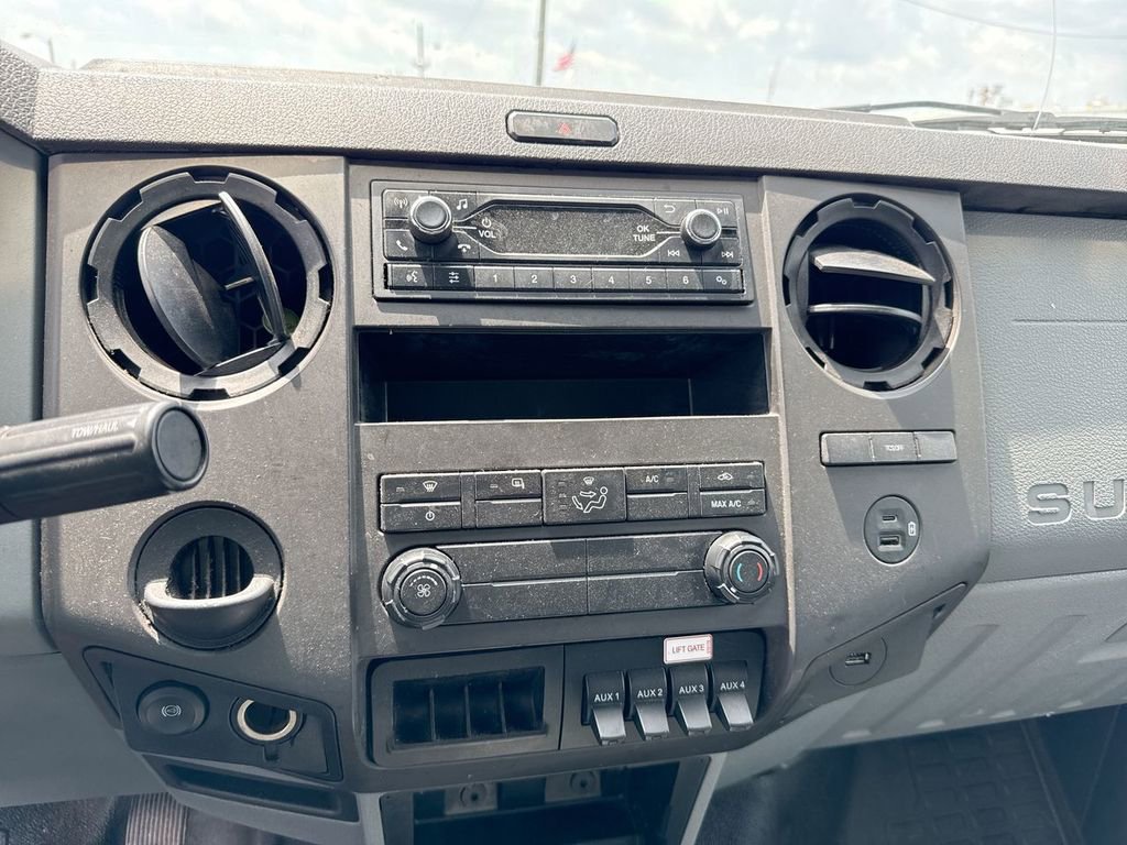 Used 2021 Ford F750 2WD Regular Cab Super Duty image 17