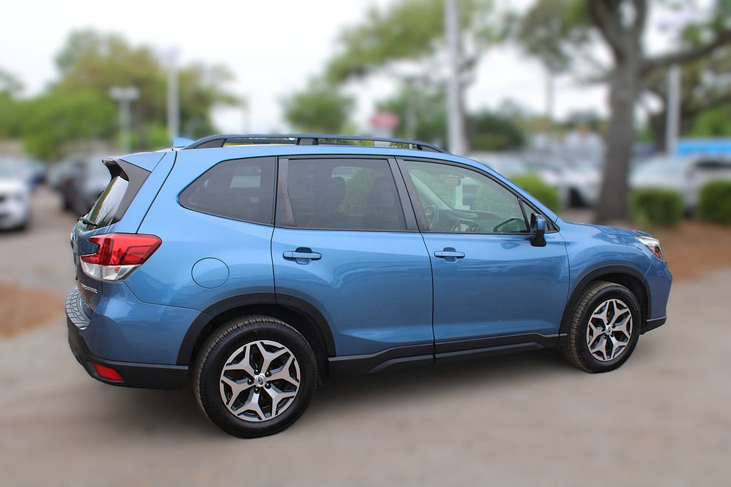 Used 2020 Subaru Forester Premium image 6