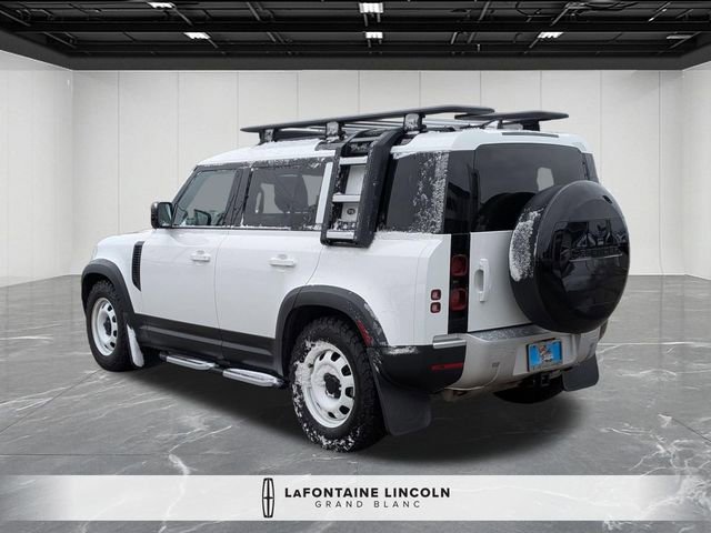 Used 2023 Land Rover Defender 110 S image 3