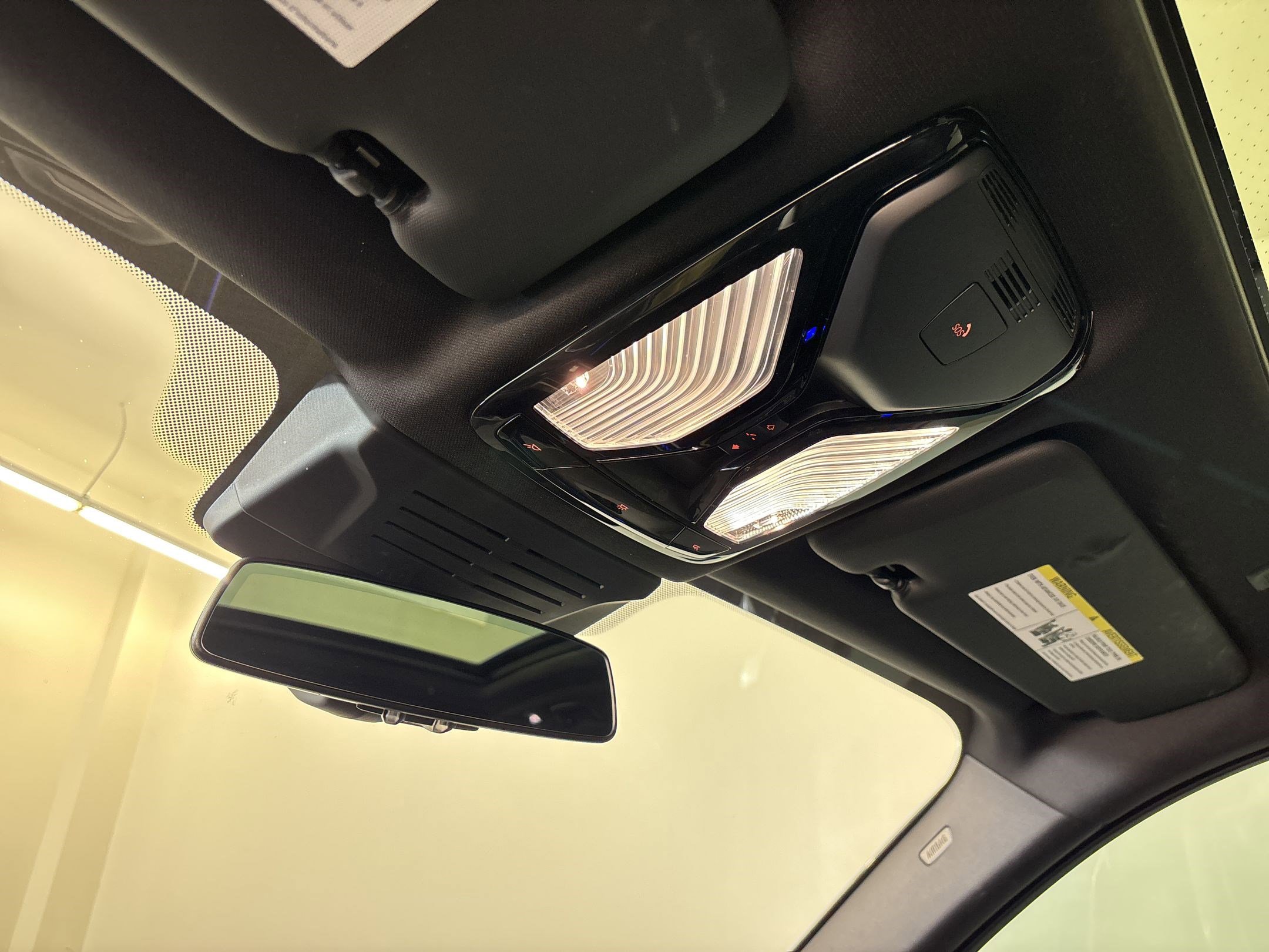 Used 2024 BMW X5 M60i w/ Executive Package image 18