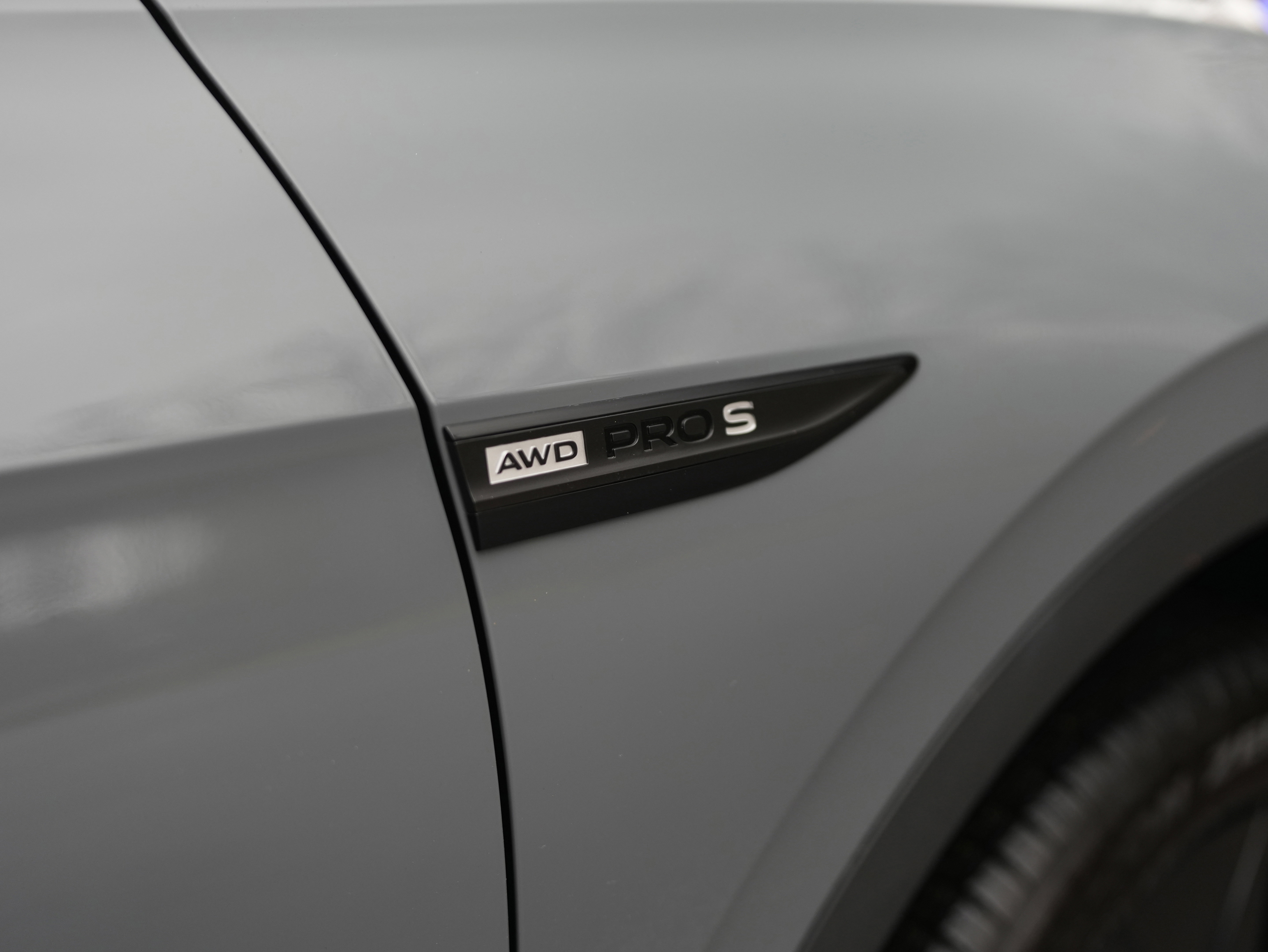 New 2025 Volkswagen ID.4 Pro S image 14